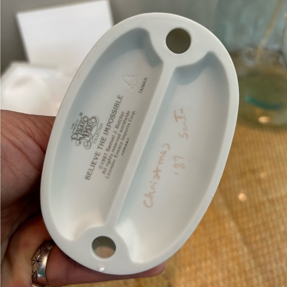 Precious Moments "Believe the Impossible" 109847 Exclusive Figurine new in box - Picture 9 of 11